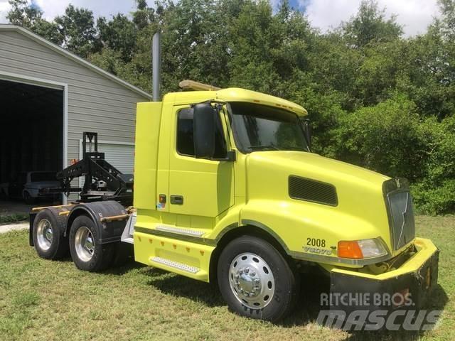 Volvo VNL64T Tahače