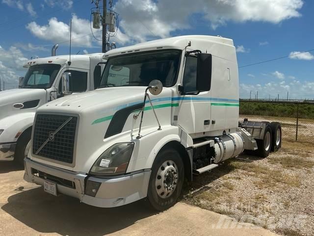 Volvo VNL64T Tahače