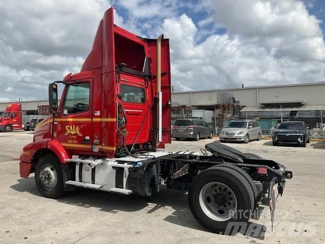 Volvo VNM Tahače