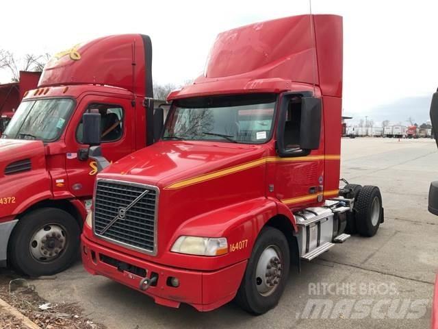 Volvo VNM42T Tahače