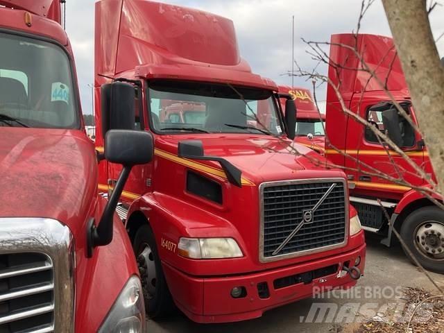 Volvo VNM42T Tahače