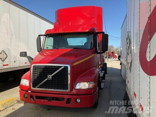 Volvo VNM42T Tahače