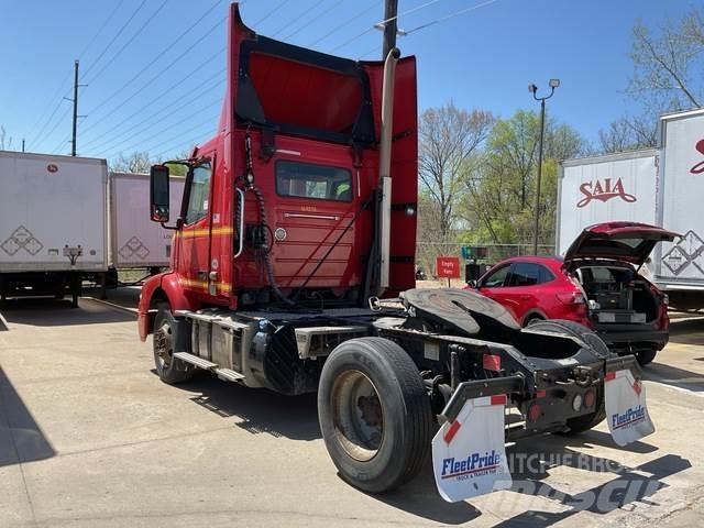 Volvo VNM42T Tahače