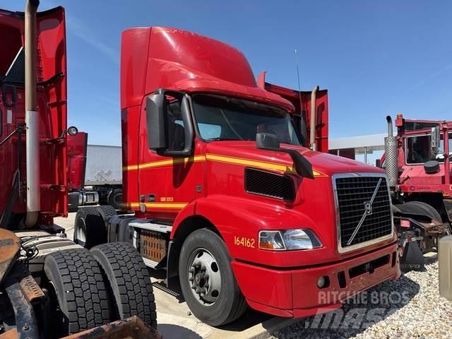 Volvo VNM42T Tahače