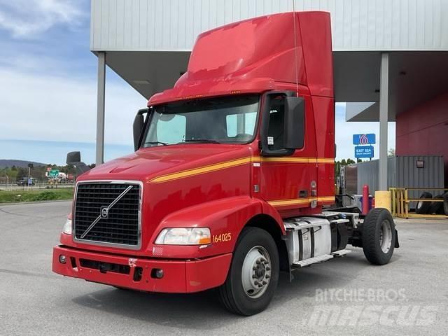 Volvo VNM42T Tahače