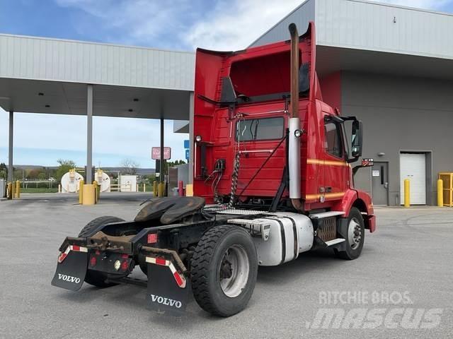 Volvo VNM42T Tahače