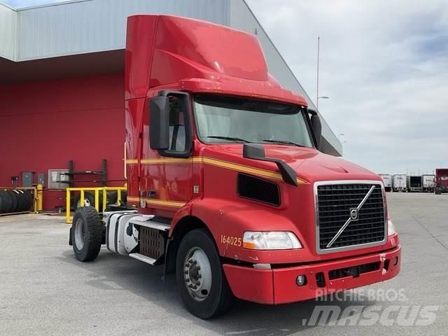 Volvo VNM42T Tahače