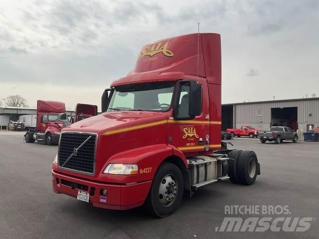 Volvo VNM42T Tahače