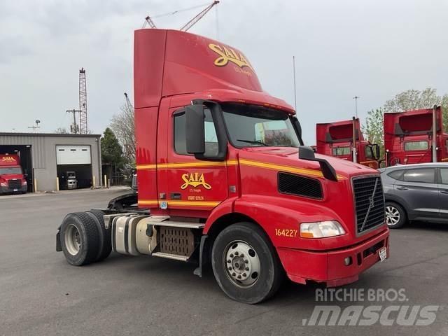 Volvo VNM42T Tahače