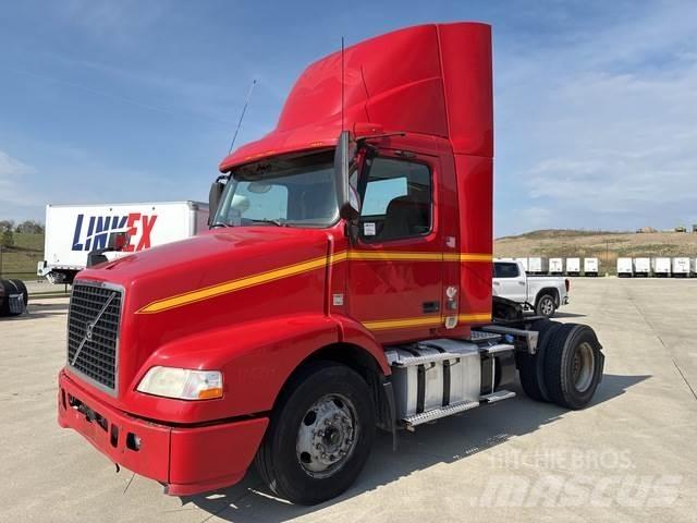 Volvo VNM42T Tahače
