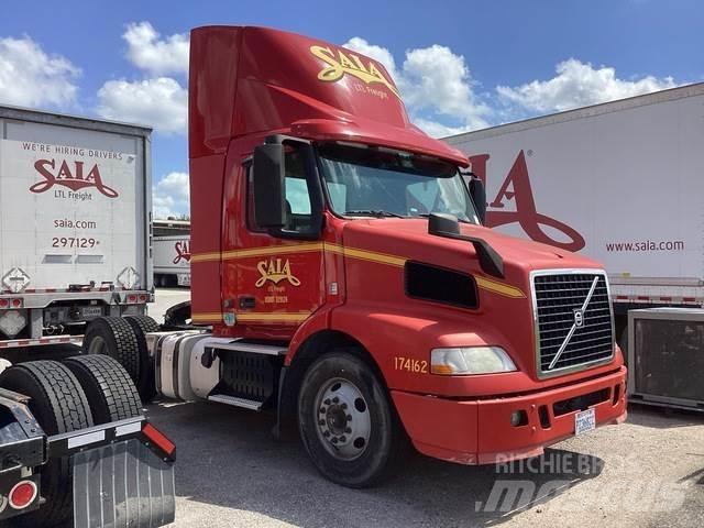 Volvo VNM42T Tahače