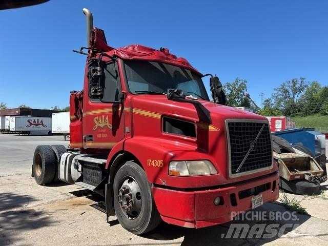 Volvo VNM42T Tahače