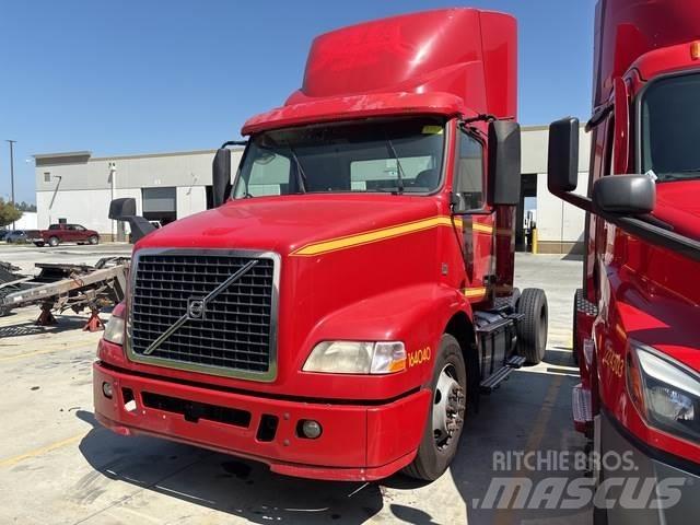 Volvo VNM42T Tahače