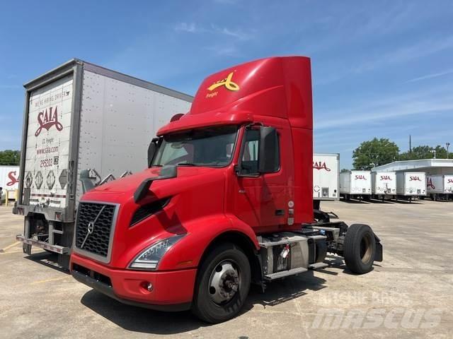 Volvo VNM42T Tahače