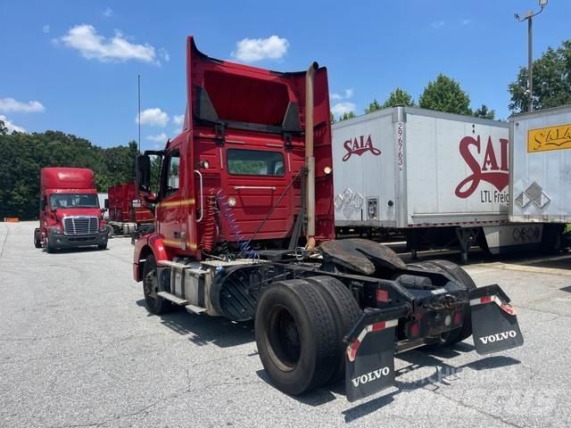 Volvo VNM42T Tahače