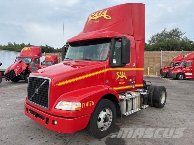 Volvo VNM42T Tahače