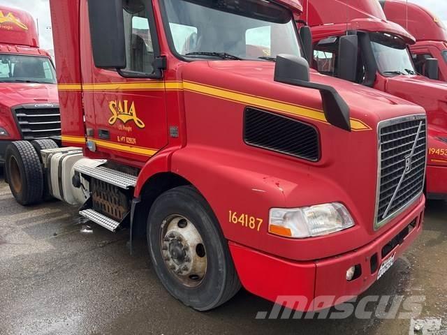Volvo VNM42T Tahače