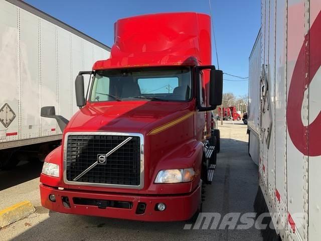 Volvo VNM42T Tahače
