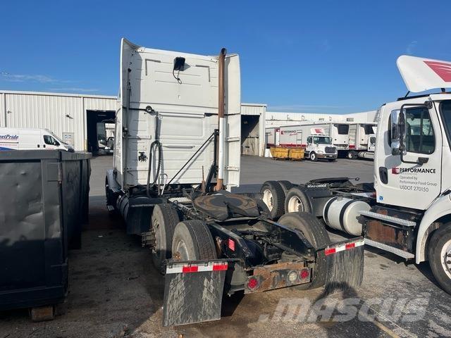 Volvo VNM64T Tahače