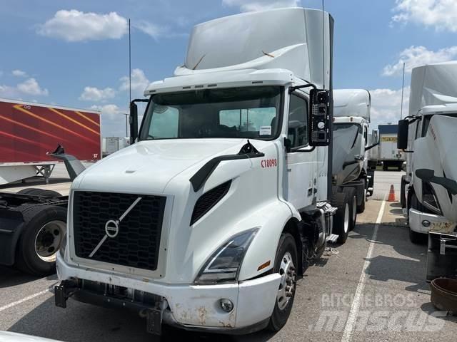 Volvo VNR Tahače