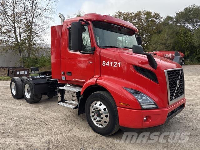 Volvo VNR Tahače