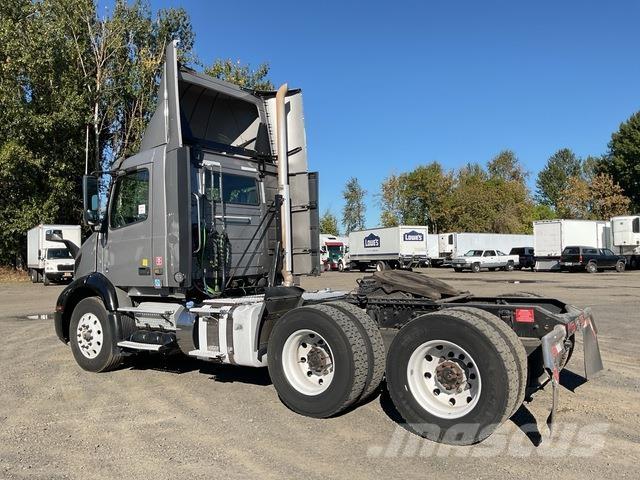 Volvo VNR 300 Tahače