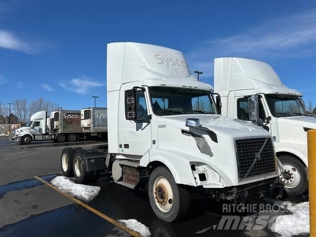 Volvo VNR64T Tahače
