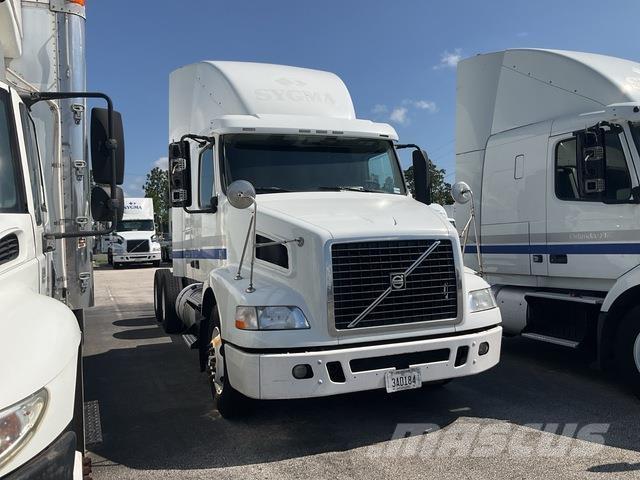 Volvo VNR64T Tahače