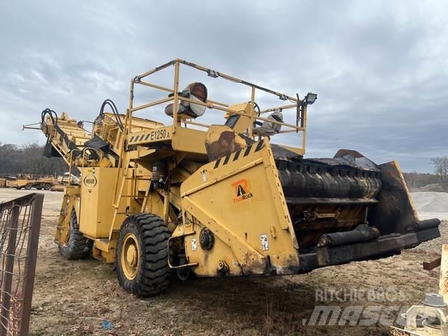 Weiler E1250A Stroje pro přepravu materiálů