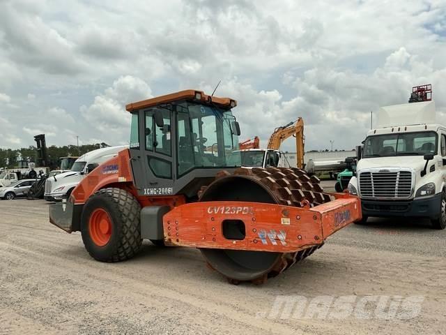 XCMG CV123PDU Tahačové válce
