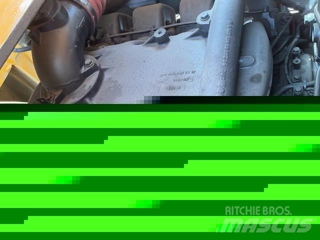 XCMG QAY260 Univerzální terénní jeřáby
