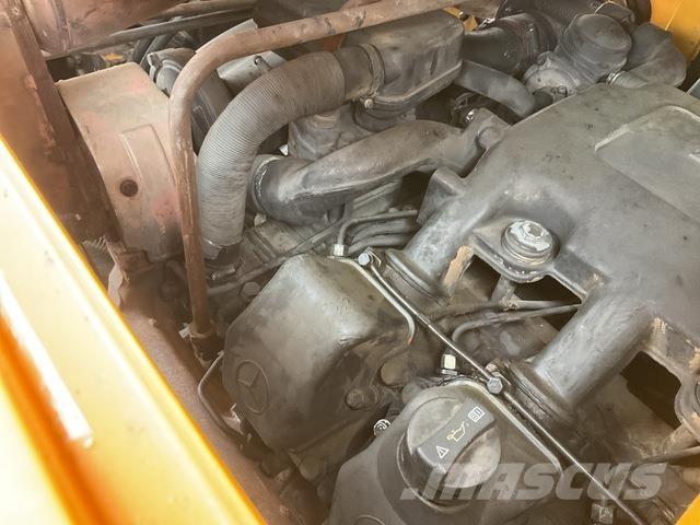 XCMG QAY300 Univerzální terénní jeřáby