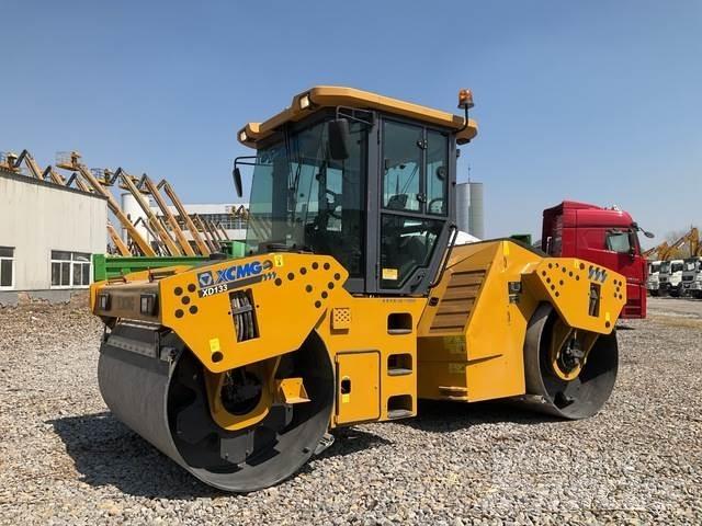 XCMG XD133E Tandemové válce