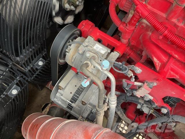 XCMG XE700GK Pásová rýpadla