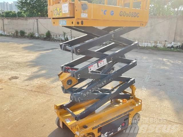 XCMG XG0608DC Nůžková zvedací plošina