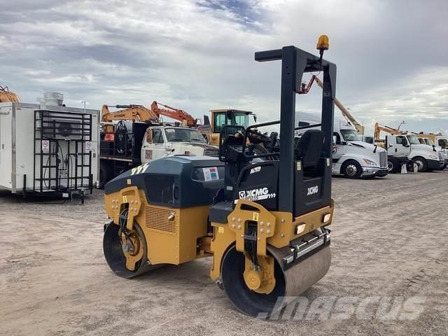 XCMG XMR303S Tandemové válce