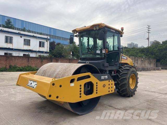 XCMG XS115 Tahačové válce