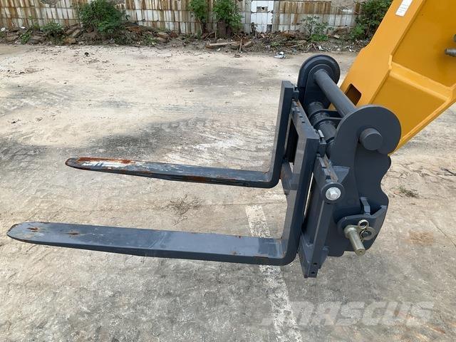 XCMG XT2506E Teleskopické manipulátory