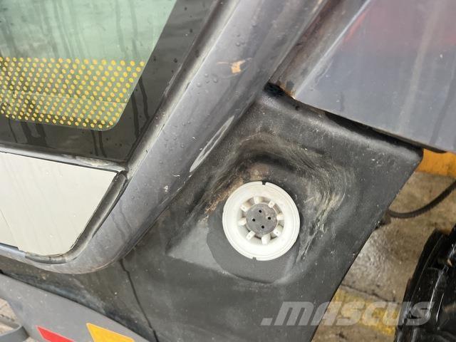 XCMG XT3507 Teleskopické manipulátory