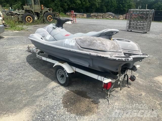 Yamaha  Pracovní lodě, bárky a pontony