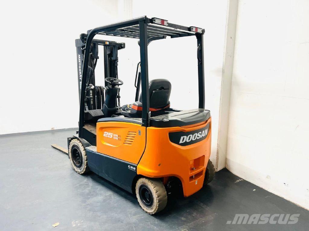 Doosan B25X-7 Plus Akumulátorové vozíky