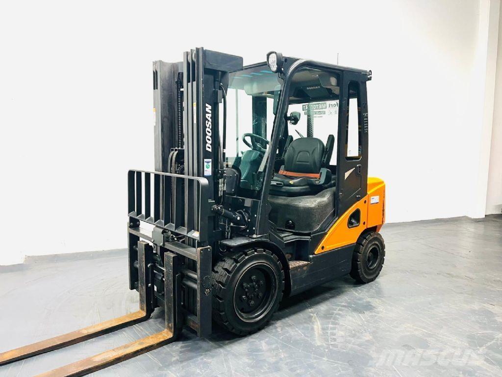 Doosan D30S-7 Dieselové vozíky