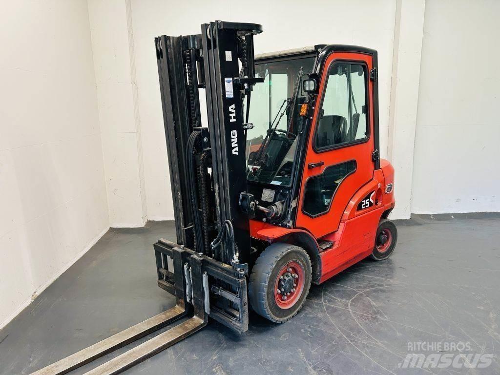 Hangcha CPCD25-XRW92F Dieselové vozíky