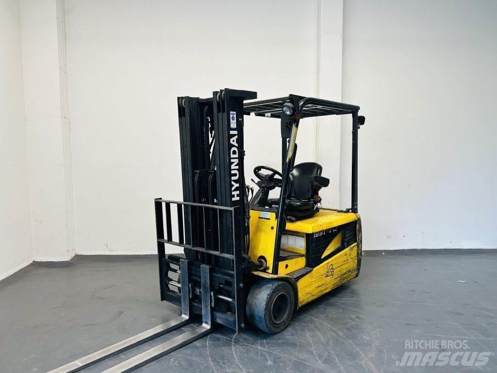 Hyundai 18BT-7 Akumulátorové vozíky