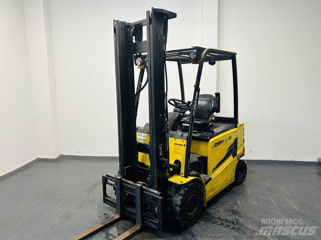 Hyundai 25BH-9 Akumulátorové vozíky