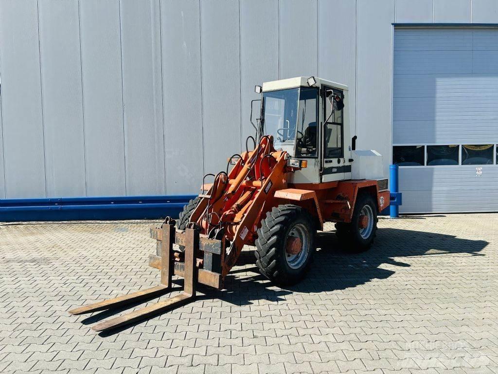 Schaeff KL835 Kolové nakladače