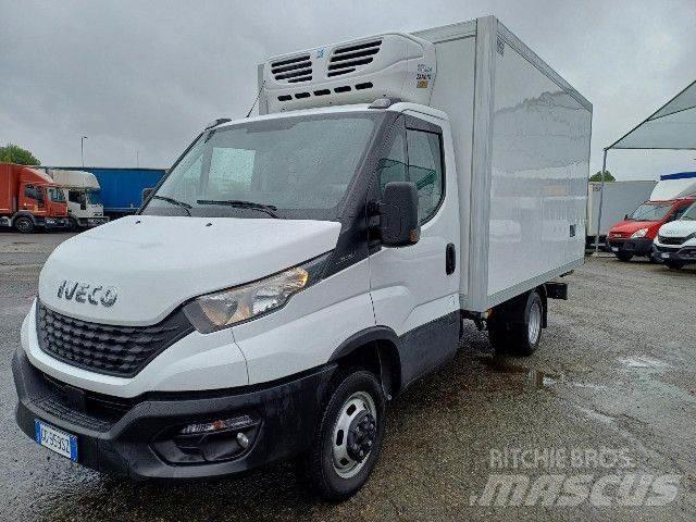 Iveco 35C16 Chladírenské nákladní vozy
