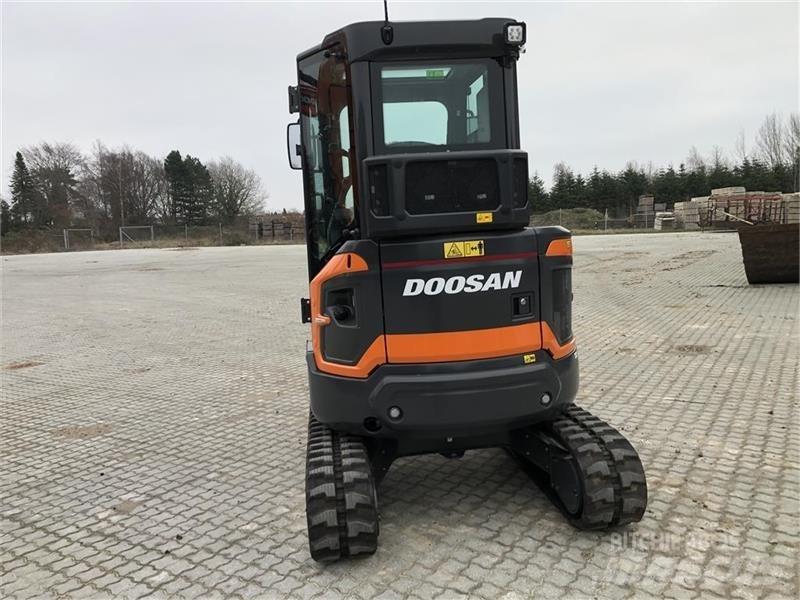 Doosan DX27Z-7 Mini rýpadla < 7t
