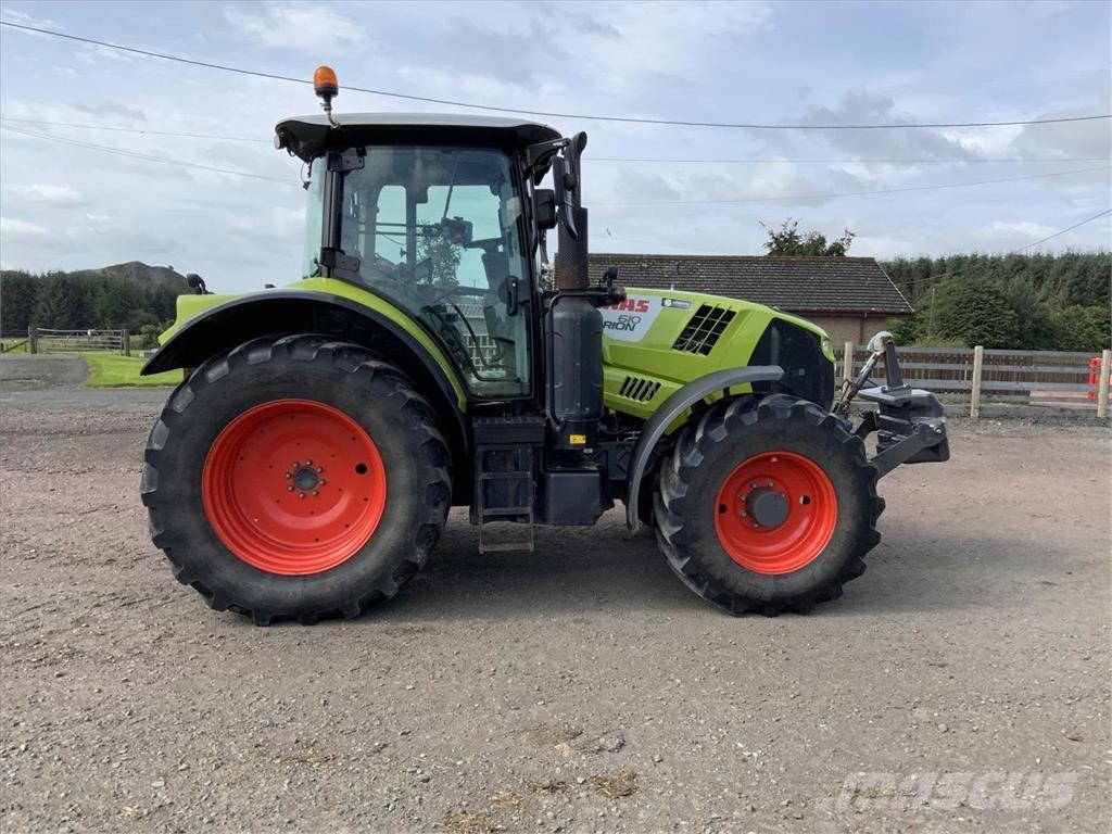 CLAAS ARION 610 Traktory