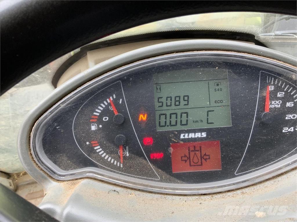 CLAAS ARION 620 Traktory